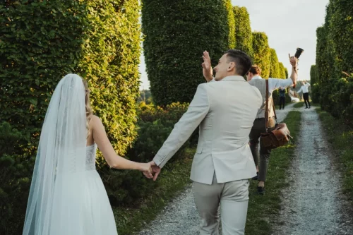 AW-310525-Jonasz-Olszewski-Fotografia-na-weselu-tanczy-sesja-